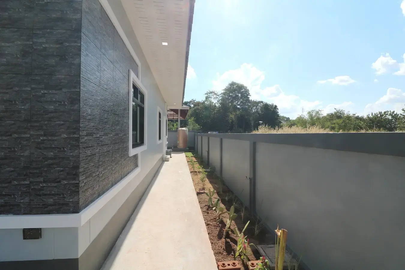 ขายบ้านเดี่ยวสร้างใหม่ 3ห้องนอน 2ห้องน้ำ กุดจับ ประเทศไทย