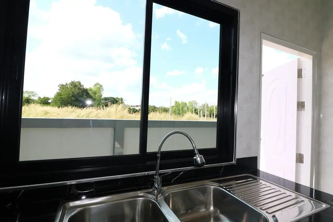 ขายบ้านเดี่ยวสร้างใหม่ 3ห้องนอน 2ห้องน้ำ กุดจับ ประเทศไทย