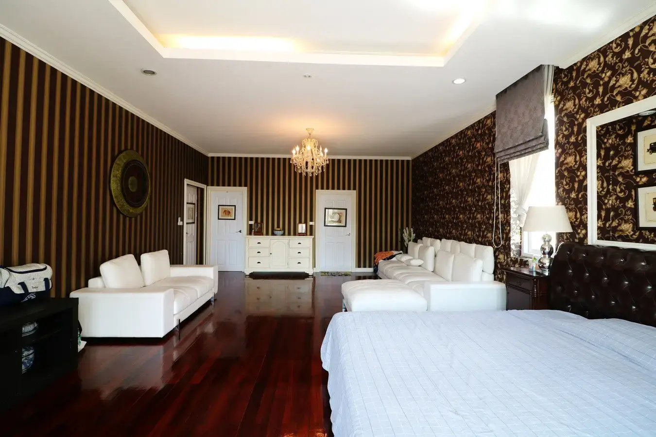 บ้านหรู 5 ห้องนอน 5 ห้องน้ำ ขายในอำเภอหนองบัว จังหวัดอุดรธานี ประเทศไทย