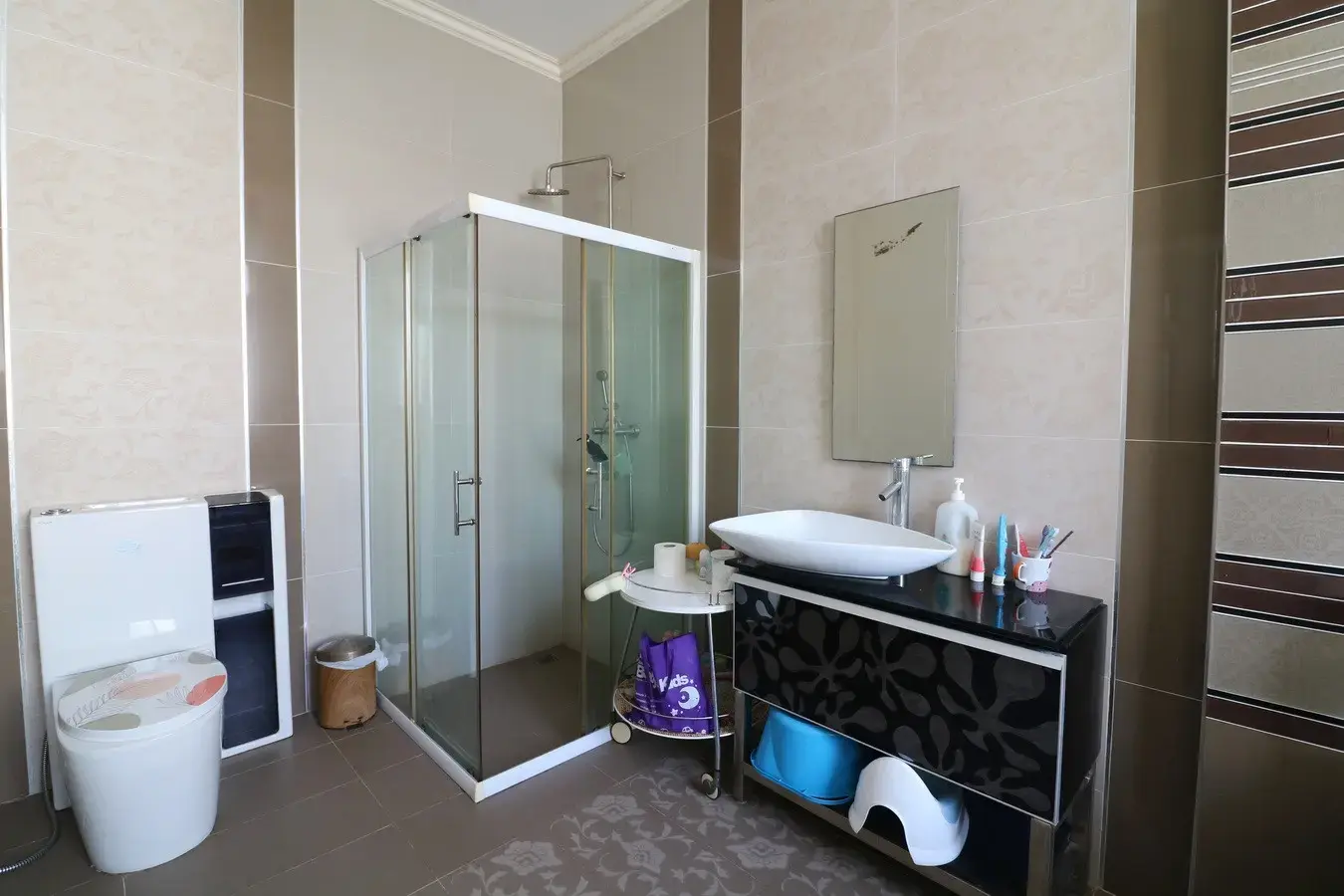 บ้านหรู 5 ห้องนอน 5 ห้องน้ำ ขายในอำเภอหนองบัว จังหวัดอุดรธานี ประเทศไทย