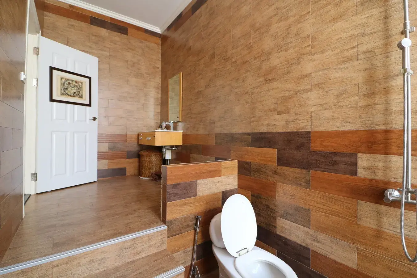 บ้านหรู 5 ห้องนอน 5 ห้องน้ำ ขายในอำเภอหนองบัว จังหวัดอุดรธานี ประเทศไทย