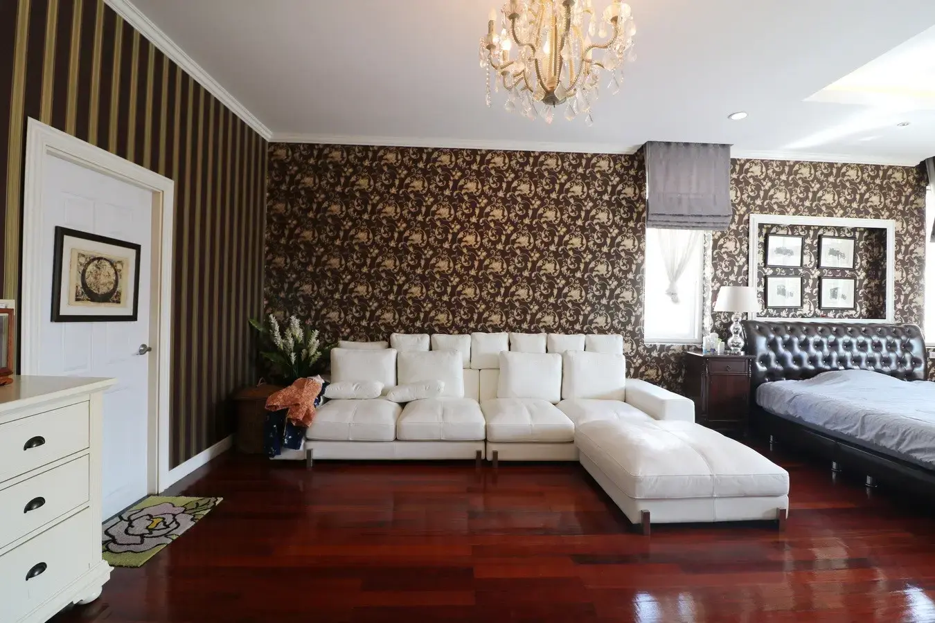 บ้านหรู 5 ห้องนอน 5 ห้องน้ำ ขายในอำเภอหนองบัว จังหวัดอุดรธานี ประเทศไทย