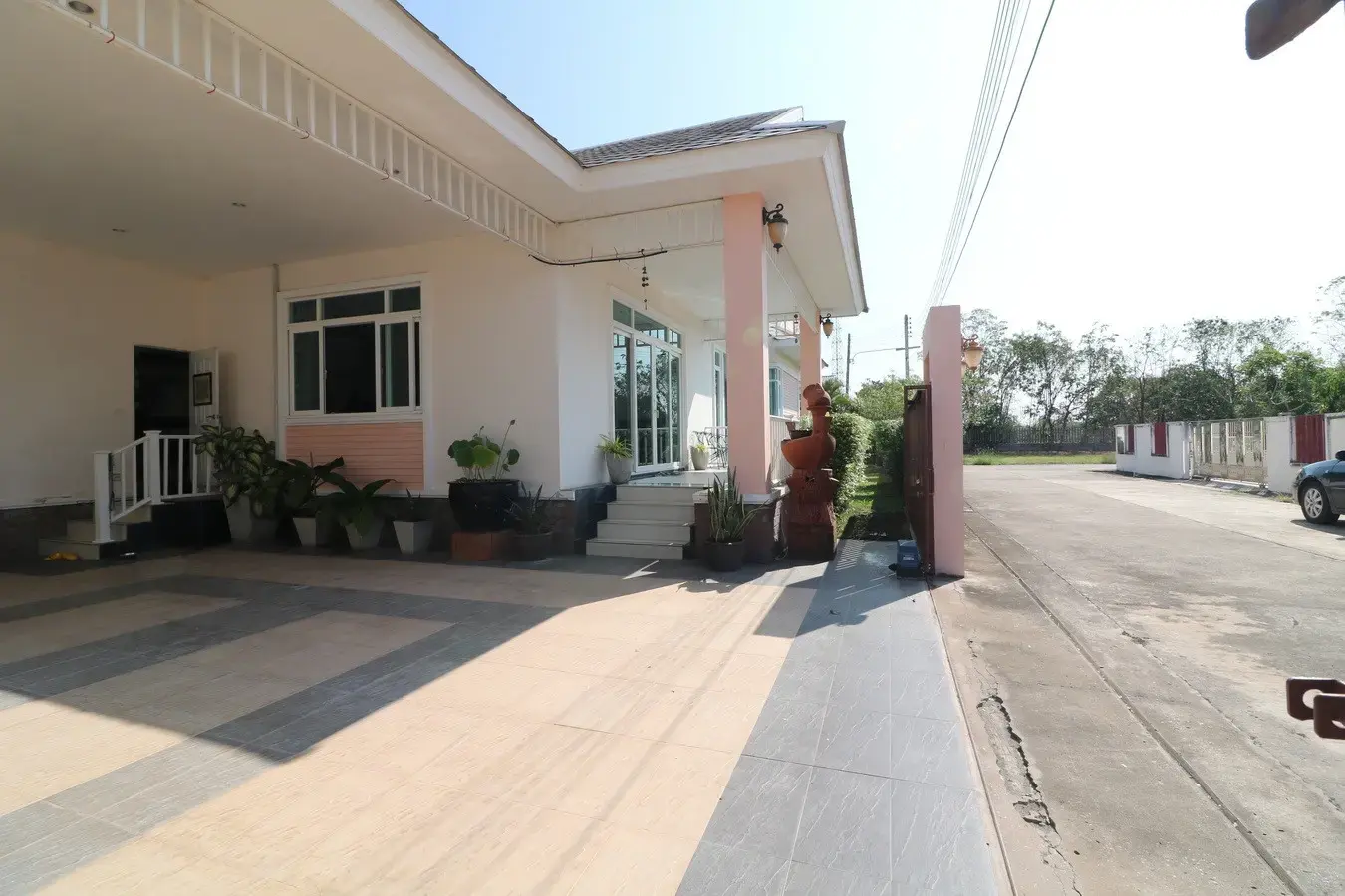 บ้านหรู 5 ห้องนอน 5 ห้องน้ำ ขายในอำเภอหนองบัว จังหวัดอุดรธานี ประเทศไทย