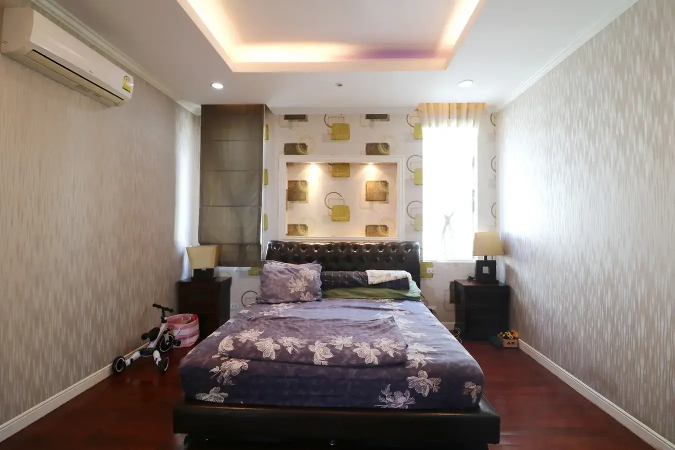 บ้านหรู 5 ห้องนอน 5 ห้องน้ำ ขายในอำเภอหนองบัว จังหวัดอุดรธานี ประเทศไทย