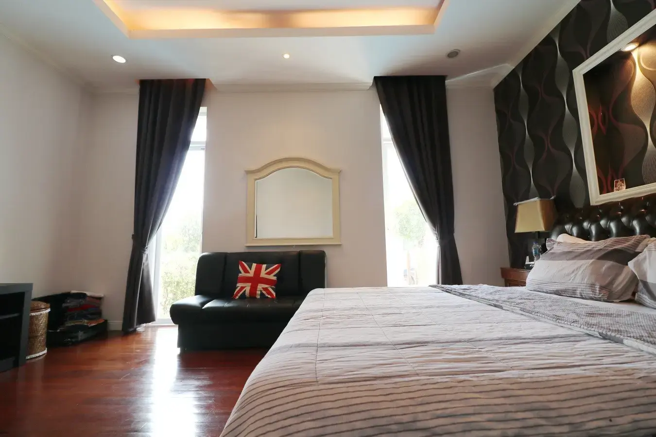 บ้านหรู 5 ห้องนอน 5 ห้องน้ำ ขายในอำเภอหนองบัว จังหวัดอุดรธานี ประเทศไทย