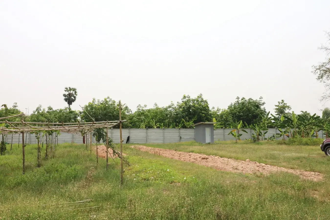 สำหรับขาย: บ้าน 2 ชั้น 3 ห้องนอน 3 ห้องน้ำ พร้อมที่ดิน 16+ ไร่ ในอำเภอหนองหาน