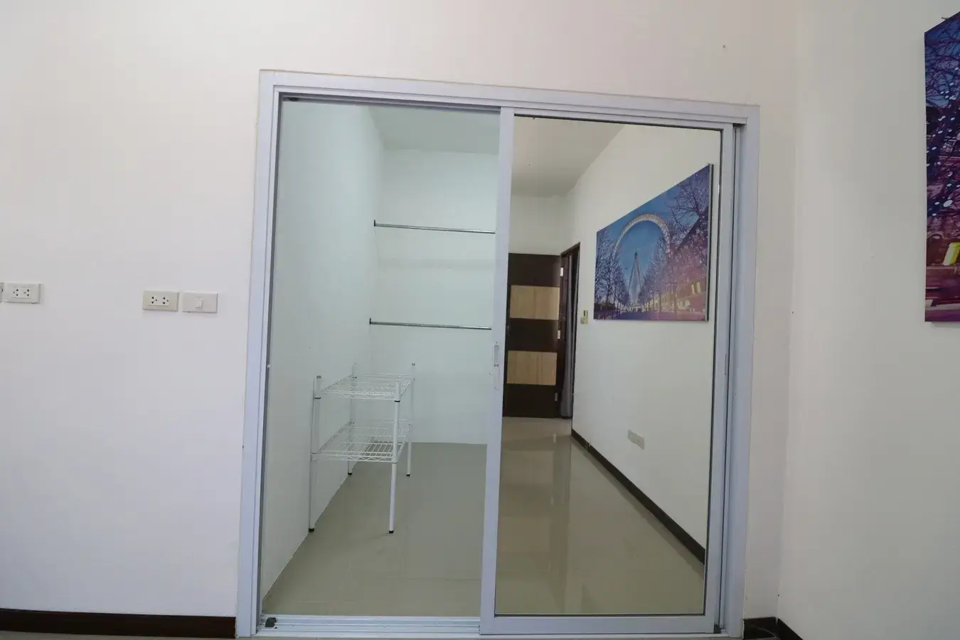 ขายบ้าน 4ห้องนอน 5ห้องน้ำ โดดเด่นพร้อมสิ่งอำนวยความสะดวกครบ