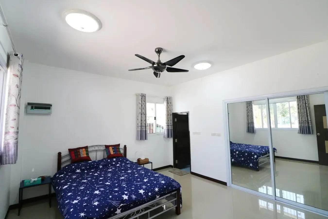 ขายบ้าน 4ห้องนอน 5ห้องน้ำ โดดเด่นพร้อมสิ่งอำนวยความสะดวกครบ