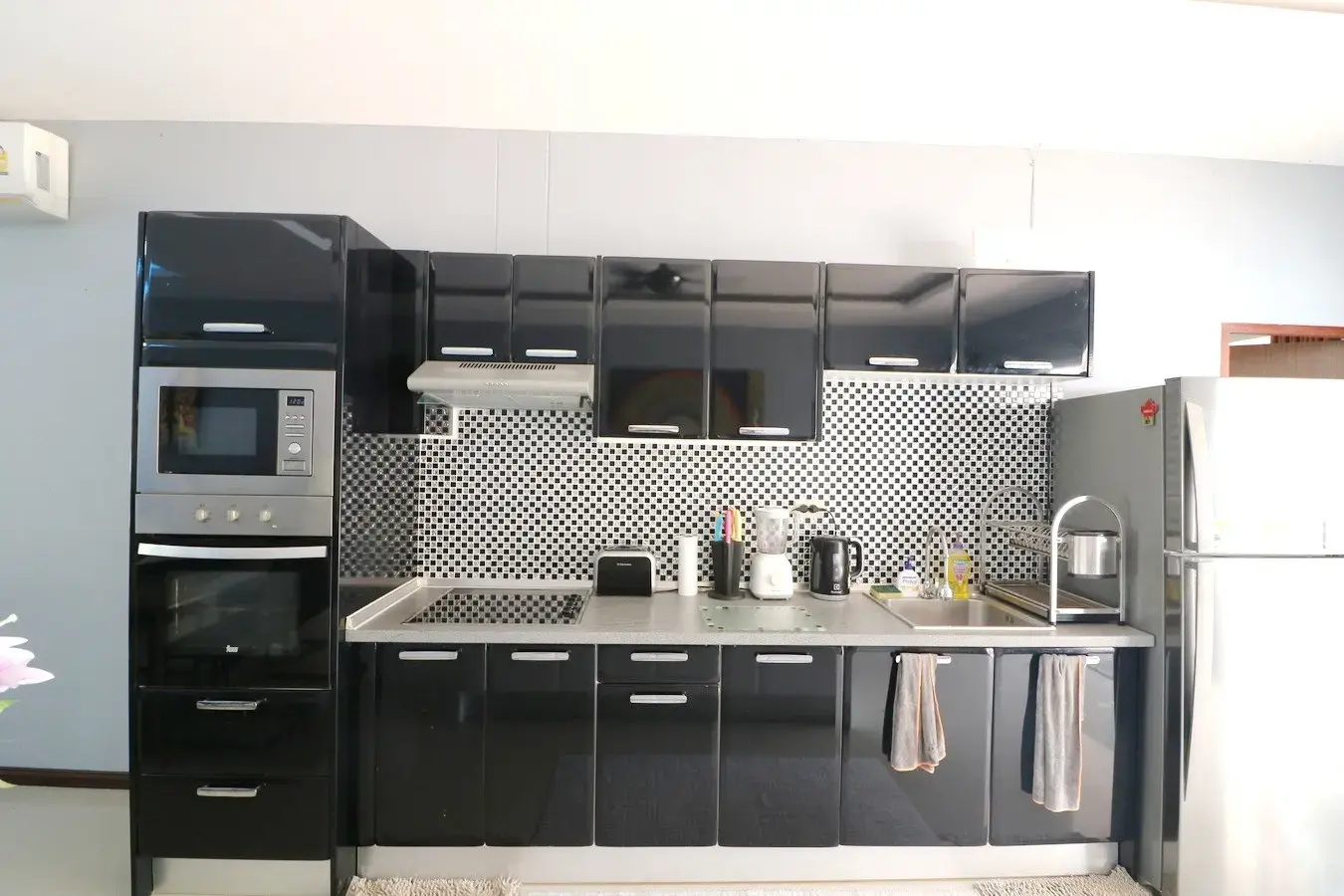 ขายบ้าน 4ห้องนอน 5ห้องน้ำ โดดเด่นพร้อมสิ่งอำนวยความสะดวกครบ