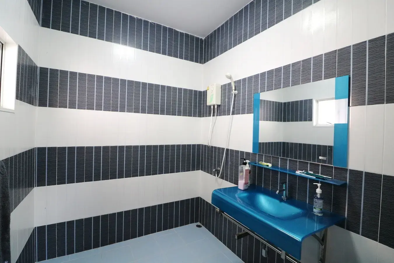 ขายบ้าน 4ห้องนอน 5ห้องน้ำ โดดเด่นพร้อมสิ่งอำนวยความสะดวกครบ