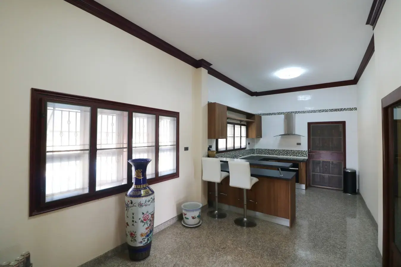 ขายบ้านสุดอลังการ 4ห้องนอน 3ห้องน้ำ บนพื้นที่ 1ไร่ 2งาน 31.8ตารางวา อุดรธานี