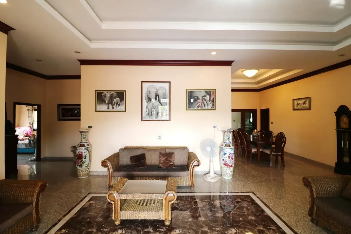 ขายบ้านสุดอลังการ 4ห้องนอน 3ห้องน้ำ บนพื้นที่ 1ไร่ 2งาน 31.8ตารางวา อุดรธานี