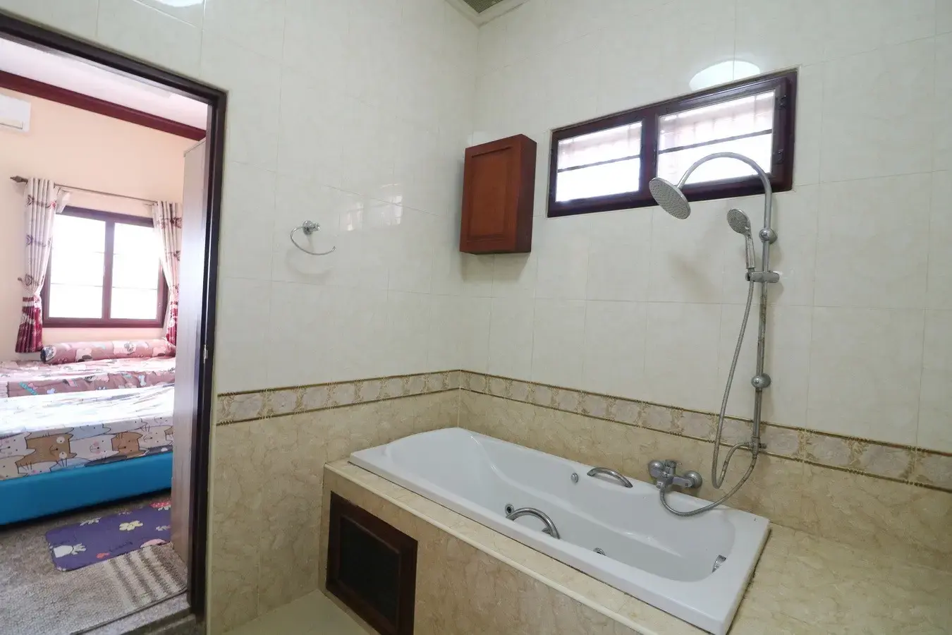 ขายบ้านสุดอลังการ 4ห้องนอน 3ห้องน้ำ บนพื้นที่ 1ไร่ 2งาน 31.8ตารางวา อุดรธานี