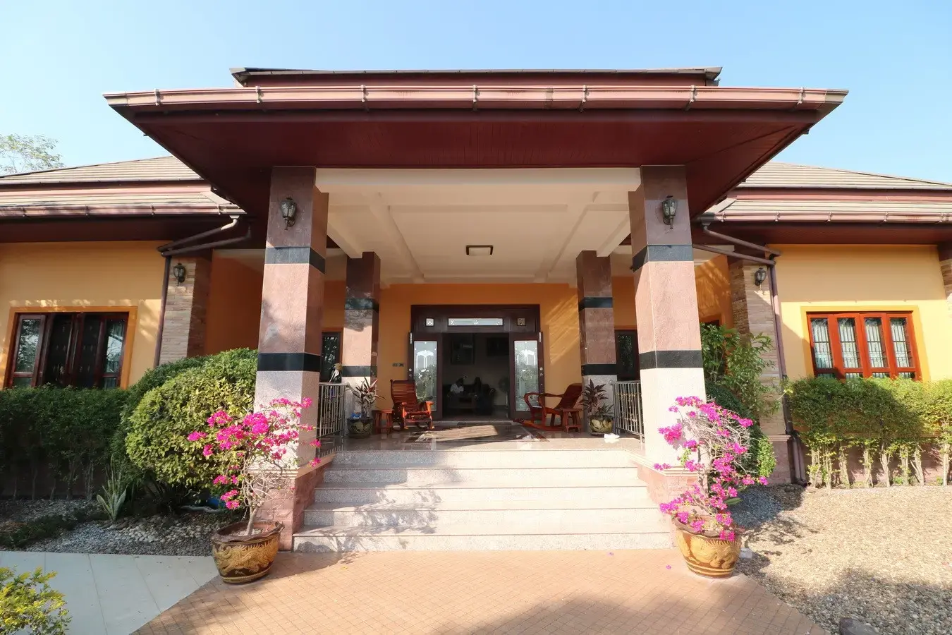 ขายบ้านสุดอลังการ 4ห้องนอน 3ห้องน้ำ บนพื้นที่ 1ไร่ 2งาน 31.8ตารางวา อุดรธานี