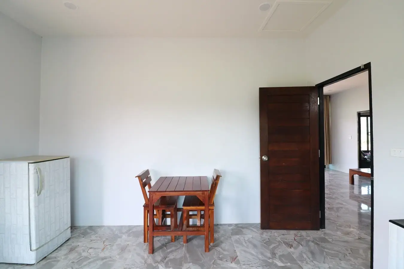 A 3 BRM, 2 BTH Home For Sale Set Upon 5,952 Sq. Mt. Tha Bo, Nong Khai, Thailand