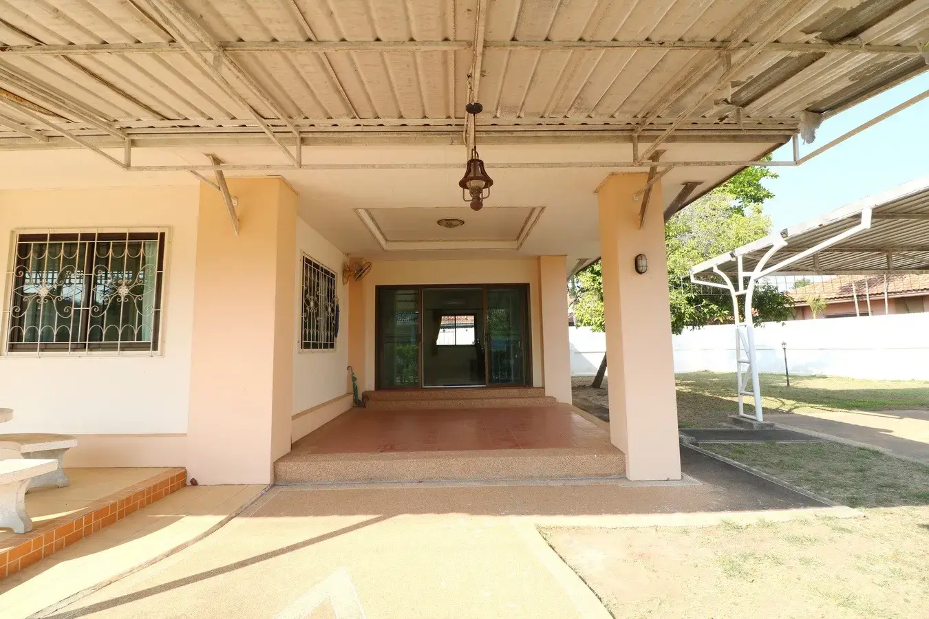 ขายบ้านเดี่ยว 3ห้องนอน 2ห้องน้ำ บนพื้นที่ 150ตารางวา บ้านแสนสราญ อุดรธานี