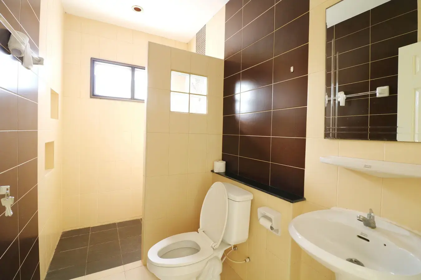 ขายบ้านเดี่ยว 3ห้องนอน 2ห้องน้ำ บนพื้นที่ 150ตารางวา บ้านแสนสราญ อุดรธานี