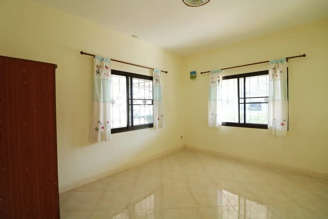 ขายบ้านเดี่ยว 3ห้องนอน 2ห้องน้ำ บนพื้นที่ 150ตารางวา บ้านแสนสราญ อุดรธานี