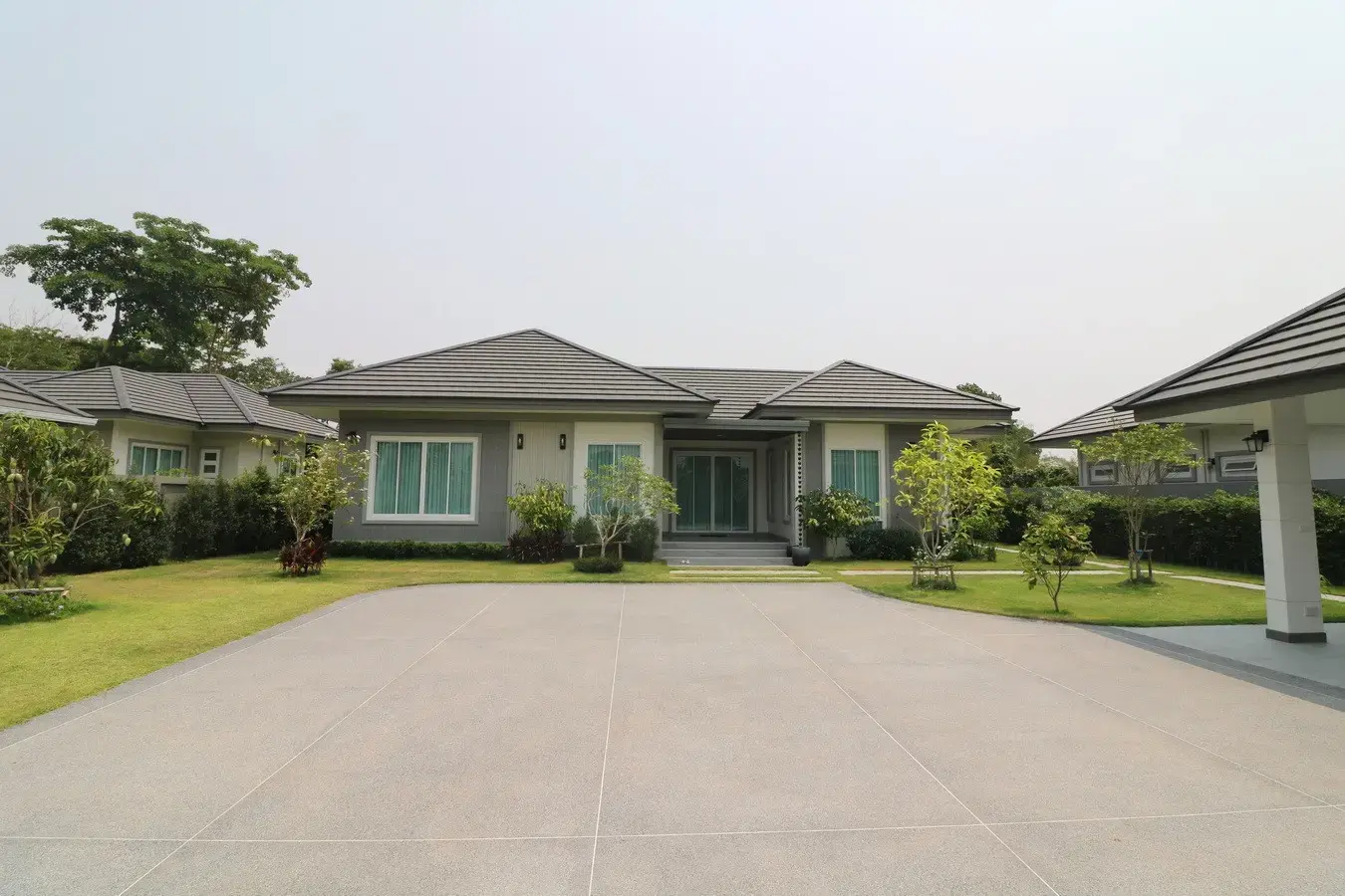 ขายบ้านหรูระดับพรีเมี่ยม 3 ห้องนอน 2.5 ห้องน้ำ พร้อมสระว่ายน้ำระบบเกลือ