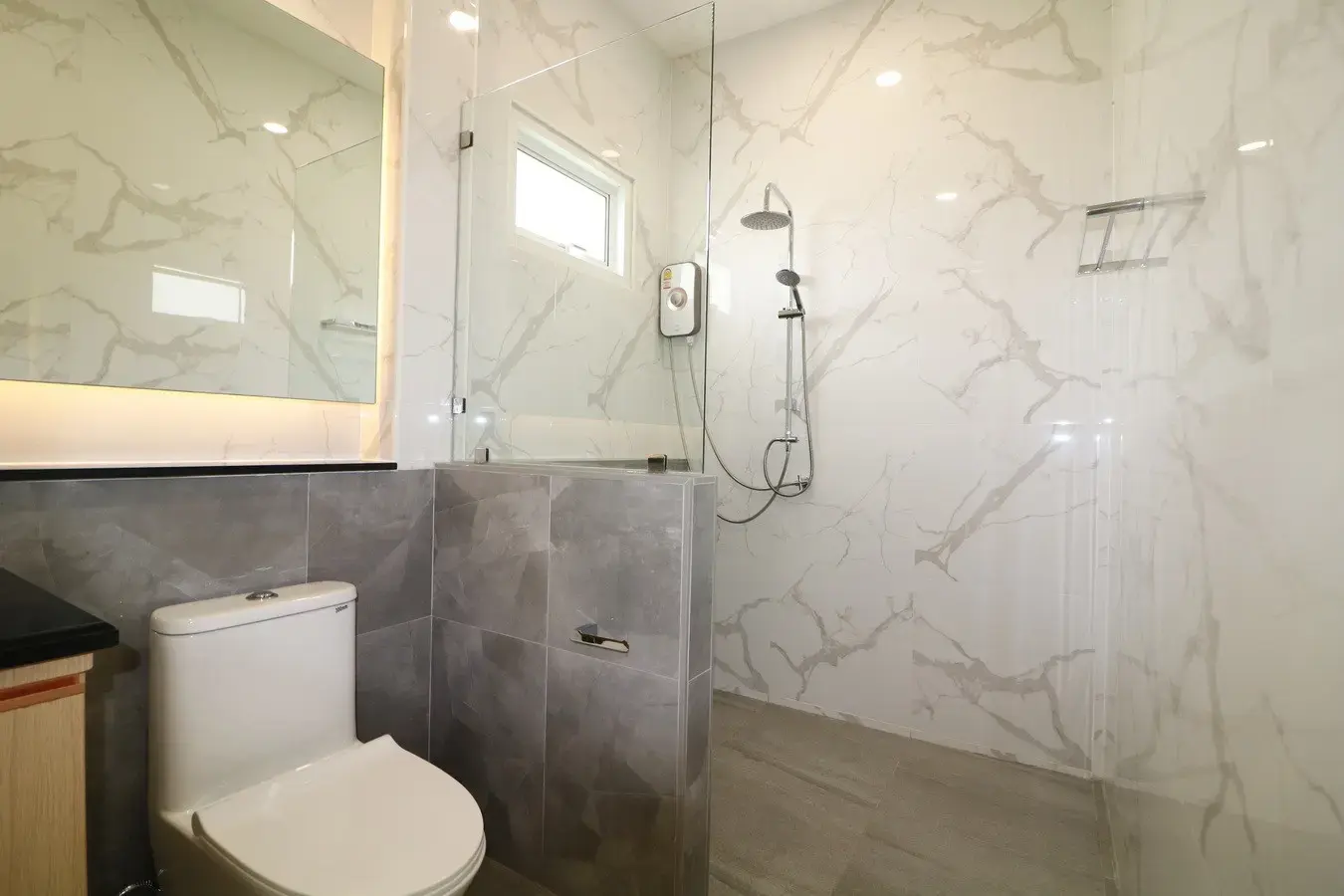 ขายบ้านหรูระดับพรีเมี่ยม 3 ห้องนอน 2.5 ห้องน้ำ พร้อมสระว่ายน้ำระบบเกลือ