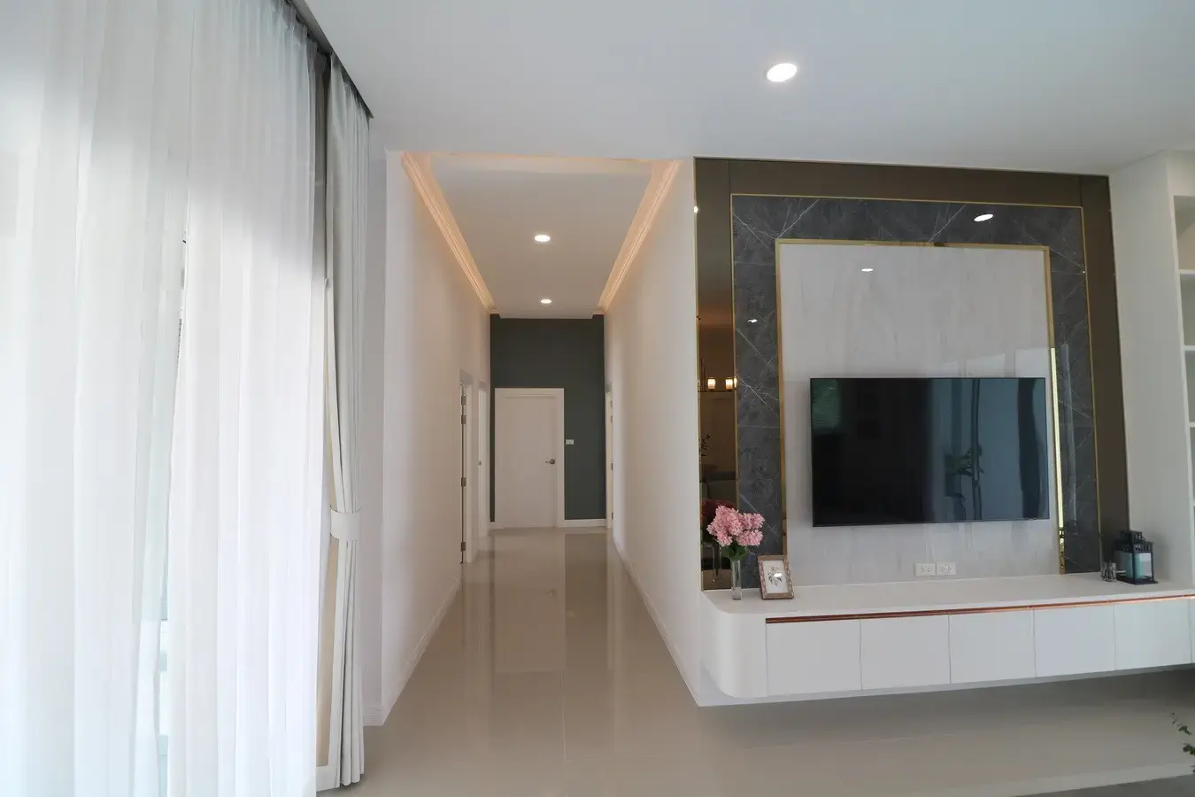 ขายบ้านหรูระดับพรีเมี่ยม 3 ห้องนอน 2.5 ห้องน้ำ พร้อมสระว่ายน้ำระบบเกลือ