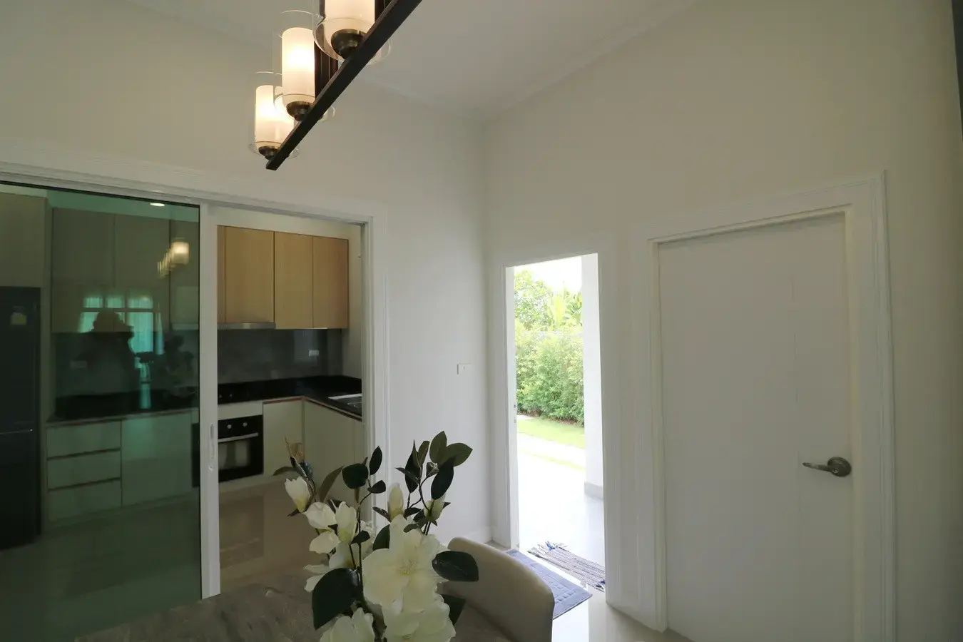 ขายบ้านหรูระดับพรีเมี่ยม 3 ห้องนอน 2.5 ห้องน้ำ พร้อมสระว่ายน้ำระบบเกลือ