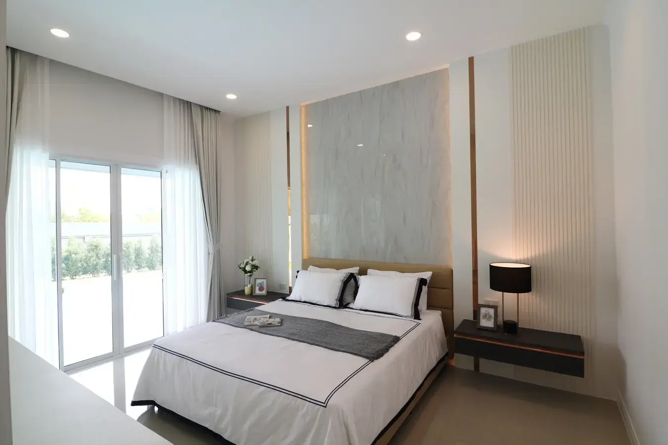 ขายบ้านหรูระดับพรีเมี่ยม 3 ห้องนอน 2.5 ห้องน้ำ พร้อมสระว่ายน้ำระบบเกลือ