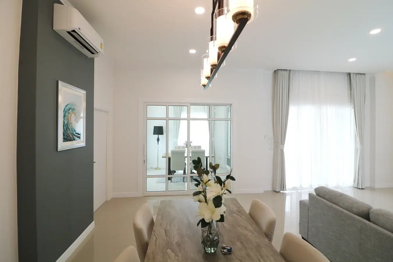 ขายบ้านหรูระดับพรีเมี่ยม 3 ห้องนอน 2.5 ห้องน้ำ พร้อมสระว่ายน้ำระบบเกลือ