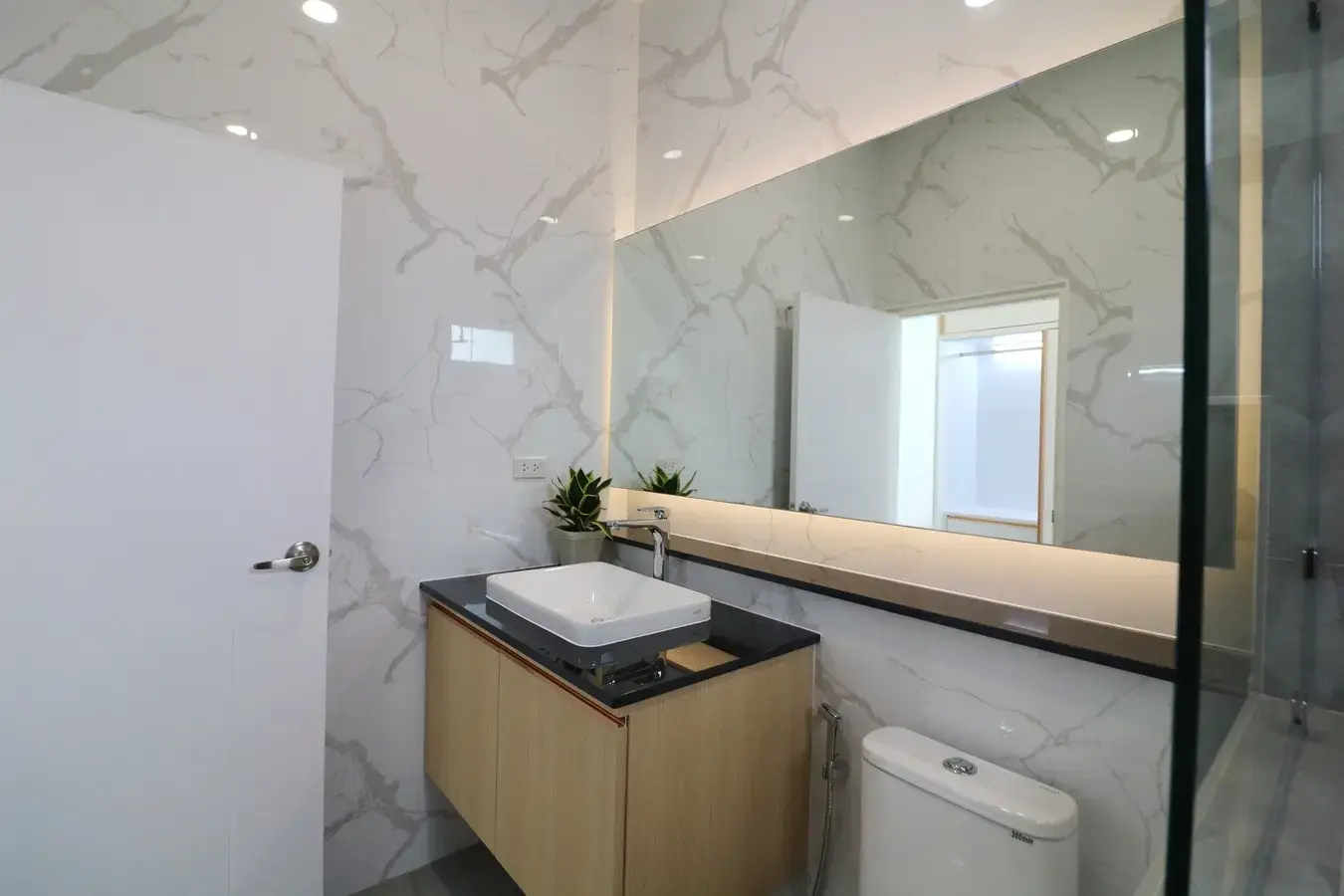 ขายบ้านหรูระดับพรีเมี่ยม 3 ห้องนอน 2.5 ห้องน้ำ พร้อมสระว่ายน้ำระบบเกลือ