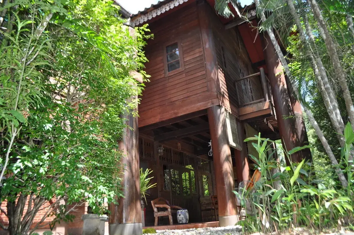 Experience Eco-Tourism Bliss: Remarkable Home &amp; 64+ Rai Land for Sale in Nakhon Phanom, Thailand - A Green Paradise Awaits.