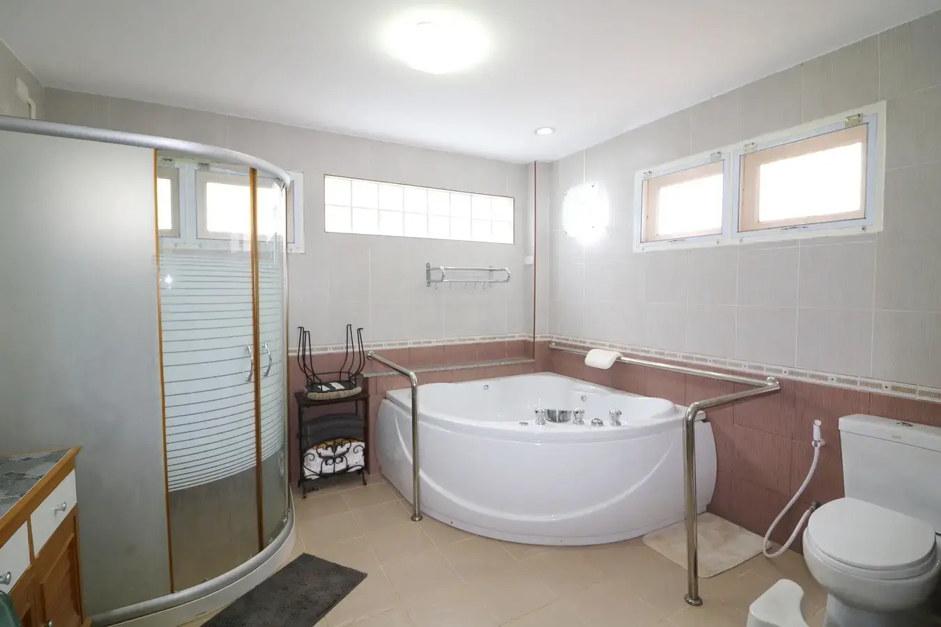 For Sale: 4BR, 5BTH Home &amp; Land – 6 Rai (9,276 Sq. Mt.) – Wanon Niwat, Sakon Nakhon, Thailand