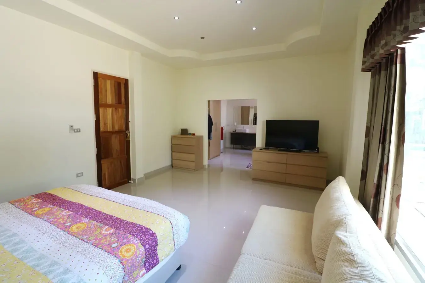 Stunning 5 Bed, 3 Bath Home For Sale on 3.5+ Rai of Landscaped Land Near Nong Wau So, Udon Thani, Thailand