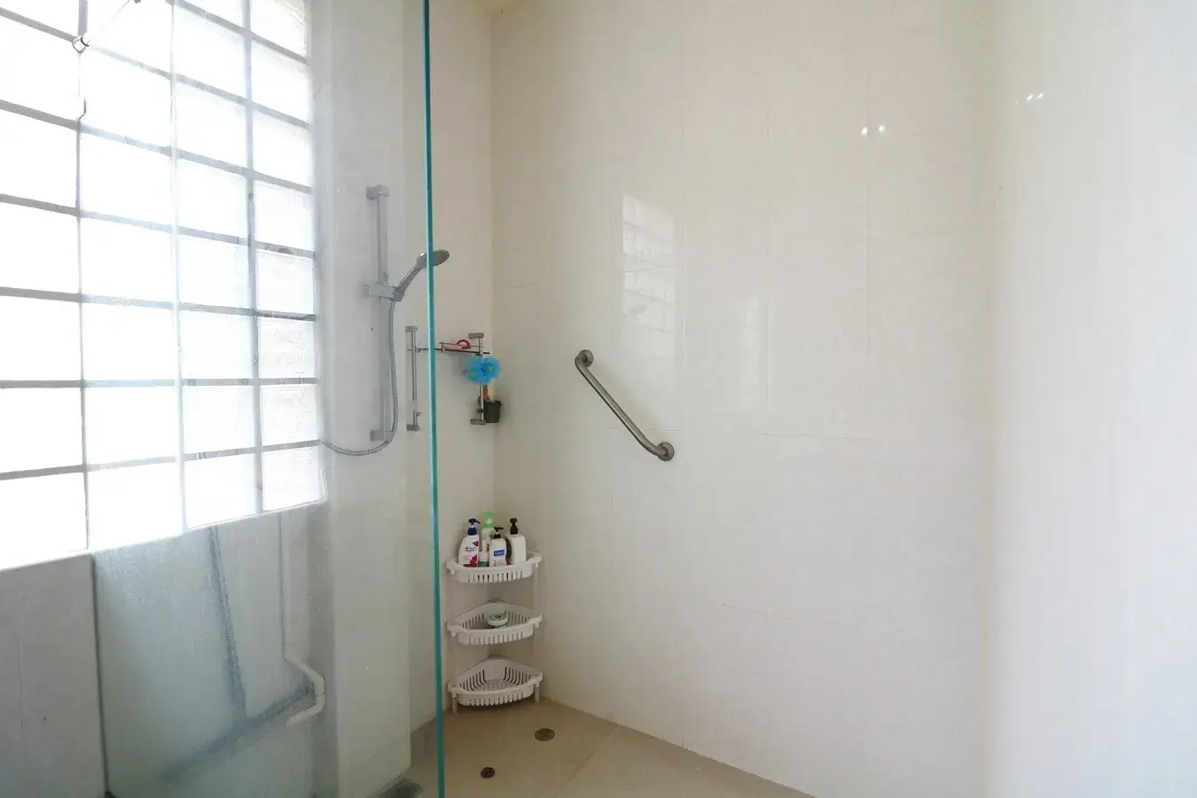 Stunning 5 Bed, 3 Bath Home For Sale on 3.5+ Rai of Landscaped Land Near Nong Wau So, Udon Thani, Thailand