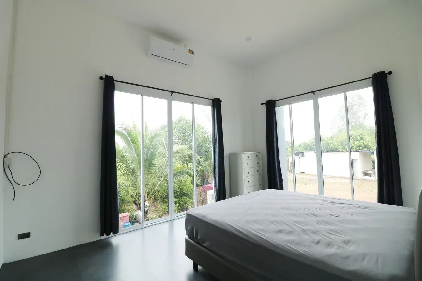 A Majestic 2.5 Storey Home For Sale Set Upon 1 Rai, 1600 Sq. MT. In Mu Mon, Udon Thani, Thailand.