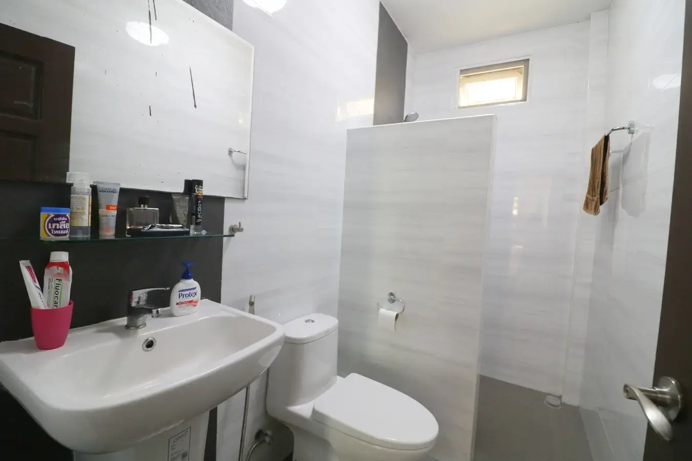 Simply Outstanding! 2 Homes With 5 BRM, 4 BTH, 2 Level Home For Sale On 1 Rai, 90 Talang Wah, Khumphawapi, Udon Thani, Thailand