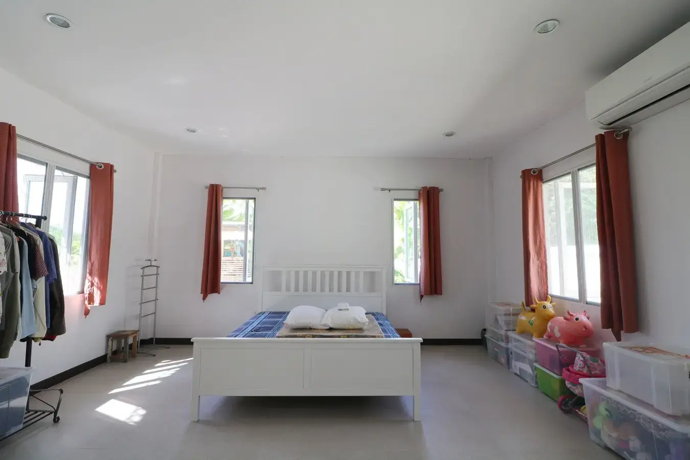 Simply Outstanding! 2 Homes With 5 BRM, 4 BTH, 2 Level Home For Sale On 1 Rai, 90 Talang Wah, Khumphawapi, Udon Thani, Thailand