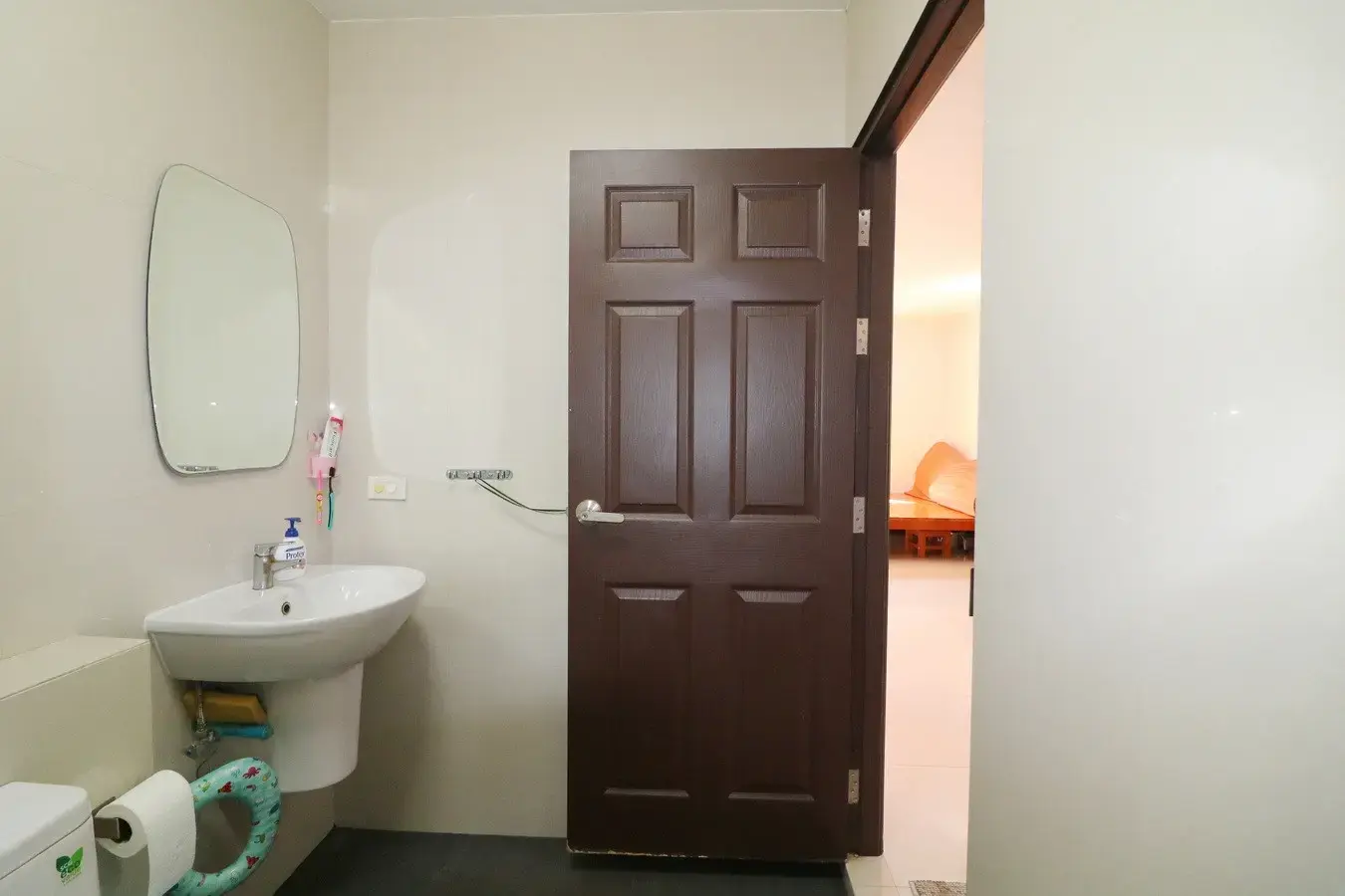 Simply Outstanding! 2 Homes With 5 BRM, 4 BTH, 2 Level Home For Sale On 1 Rai, 90 Talang Wah, Khumphawapi, Udon Thani, Thailand