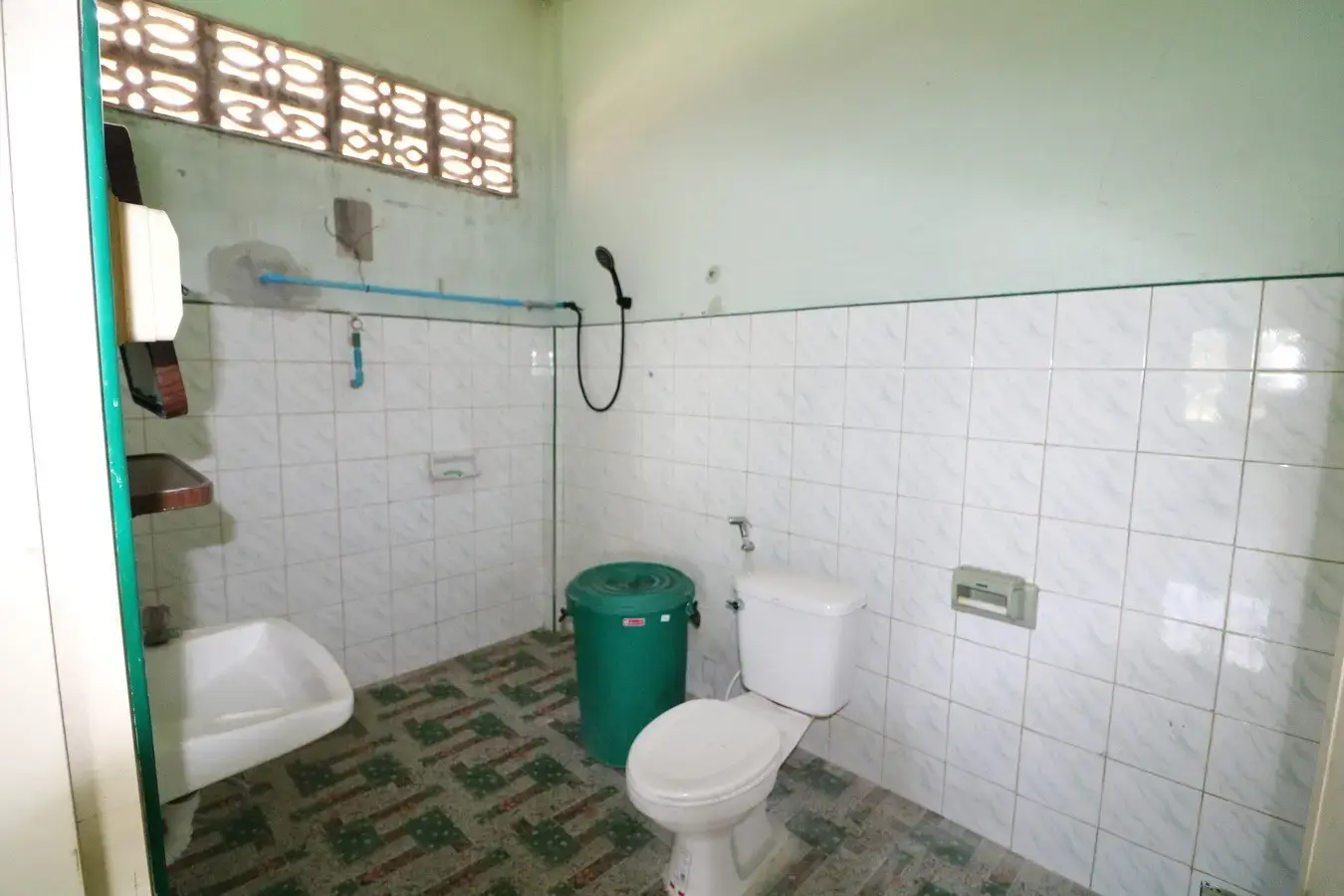 For Sale: 2 Homes + Shop on 2+ Rai – Lam Pao, Kalasin, Thailand