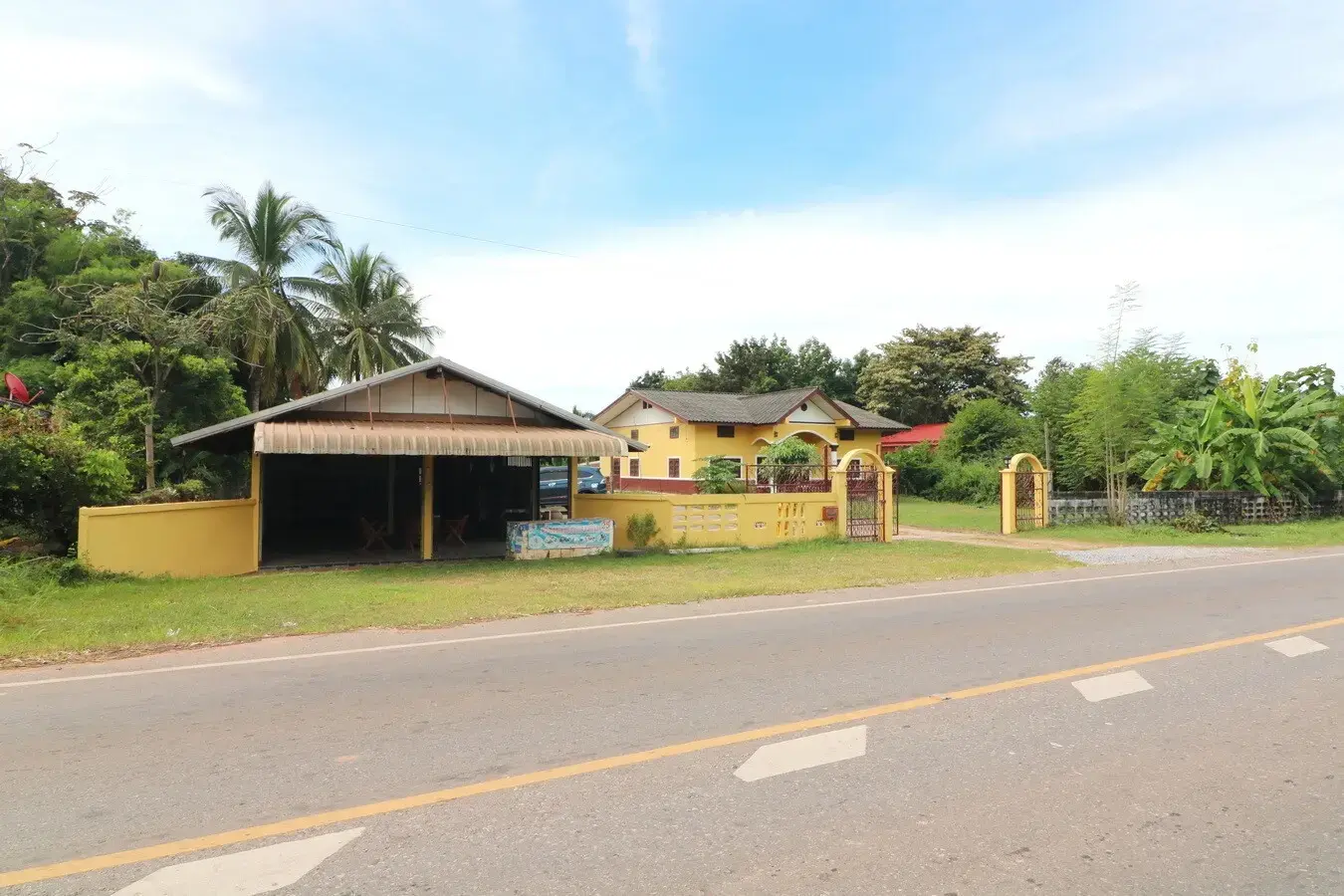 For Sale: 2 Homes + Shop on 2+ Rai – Lam Pao, Kalasin, Thailand