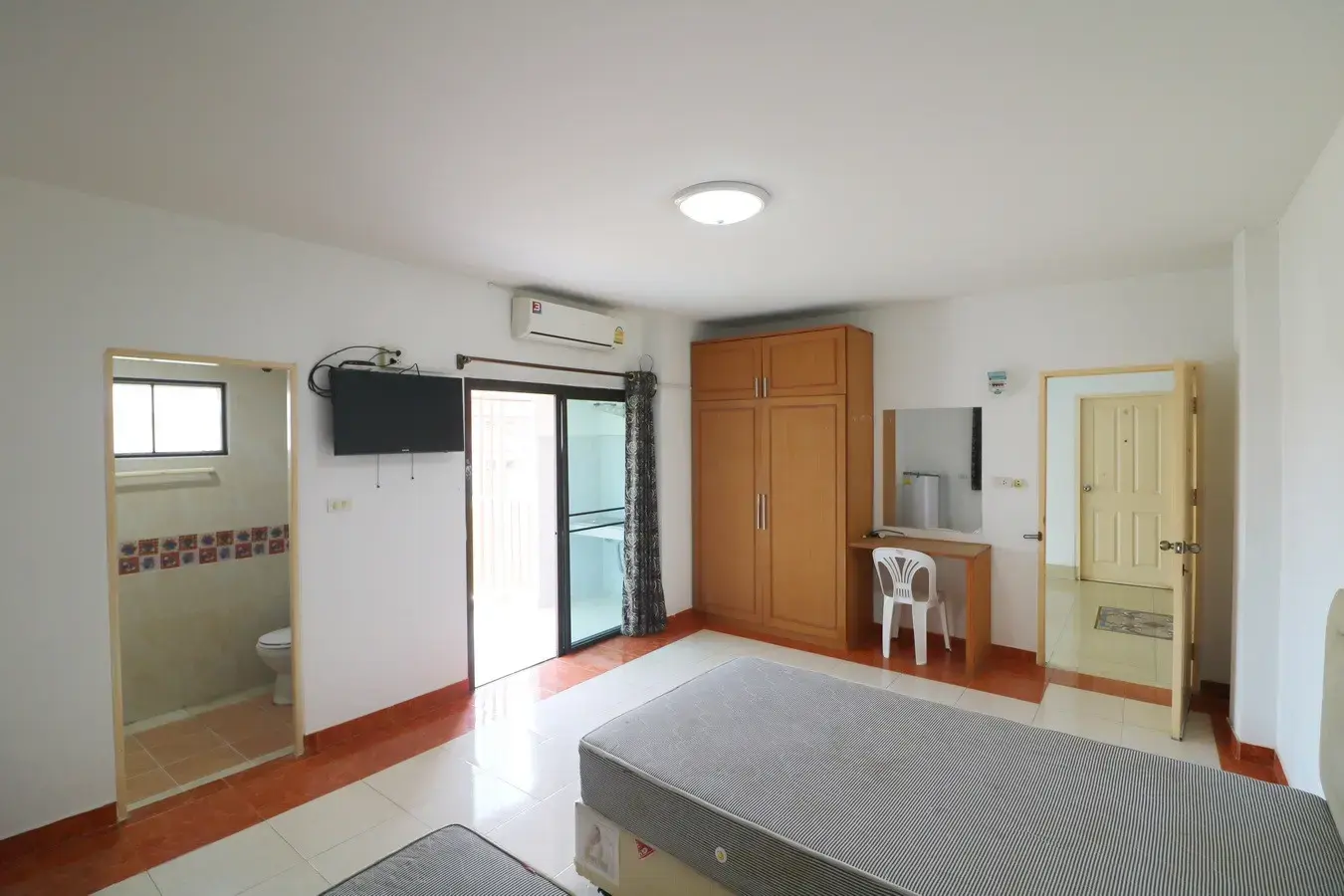 A 27-Room Apartment Complex With Excellent ROI For Sale In Nong Kom Ko, Nong Khai, Thailand