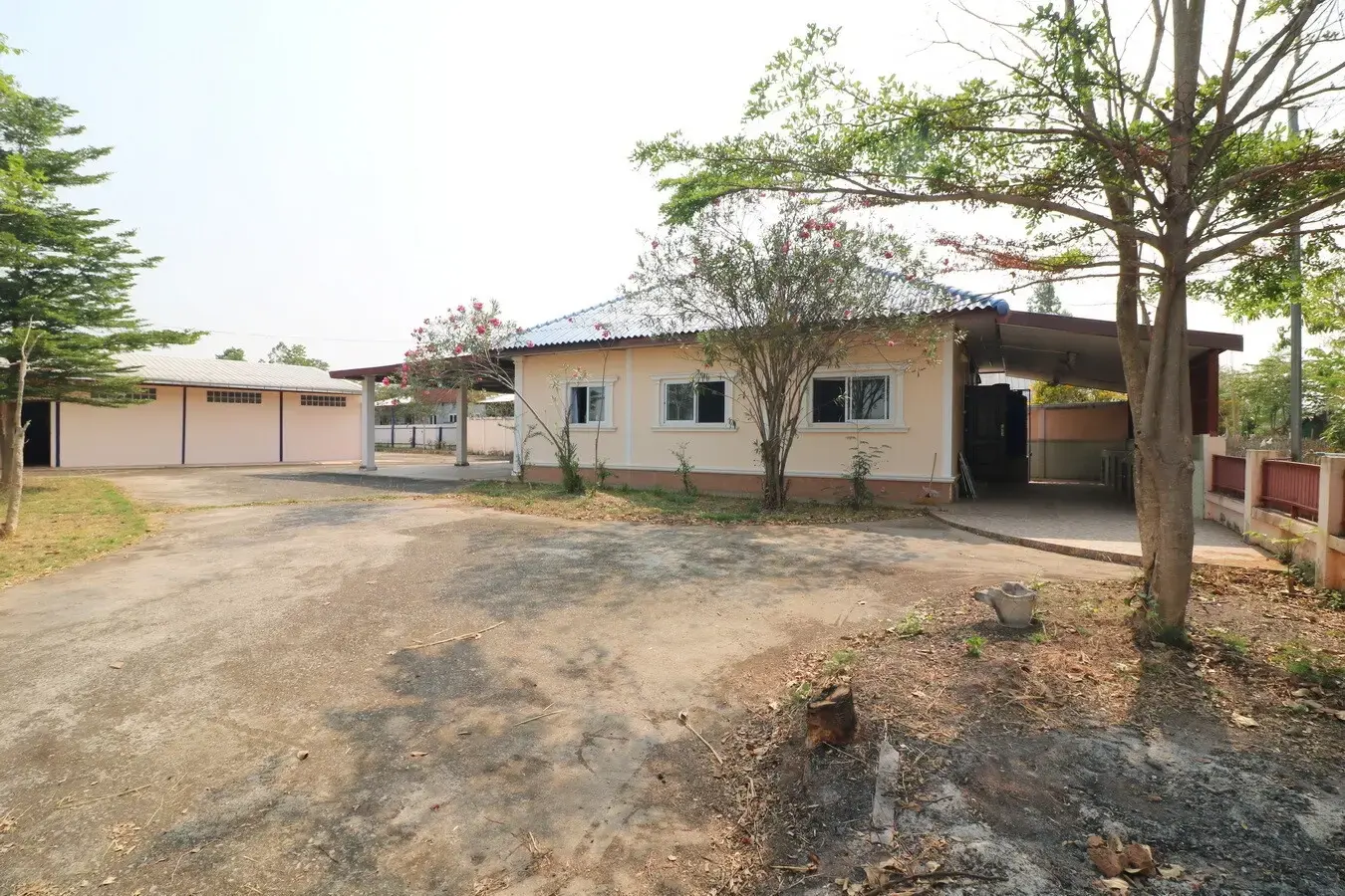 2 BRM 2 BTH Home &amp; Commercial Property For Sale, Non San, Nong Bua Lam Phu, Thailand