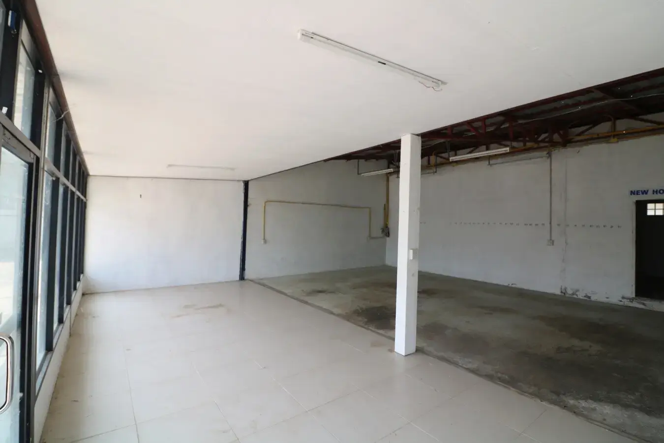 2 BRM 2 BTH Home &amp; Commercial Property For Sale, Non San, Nong Bua Lam Phu, Thailand