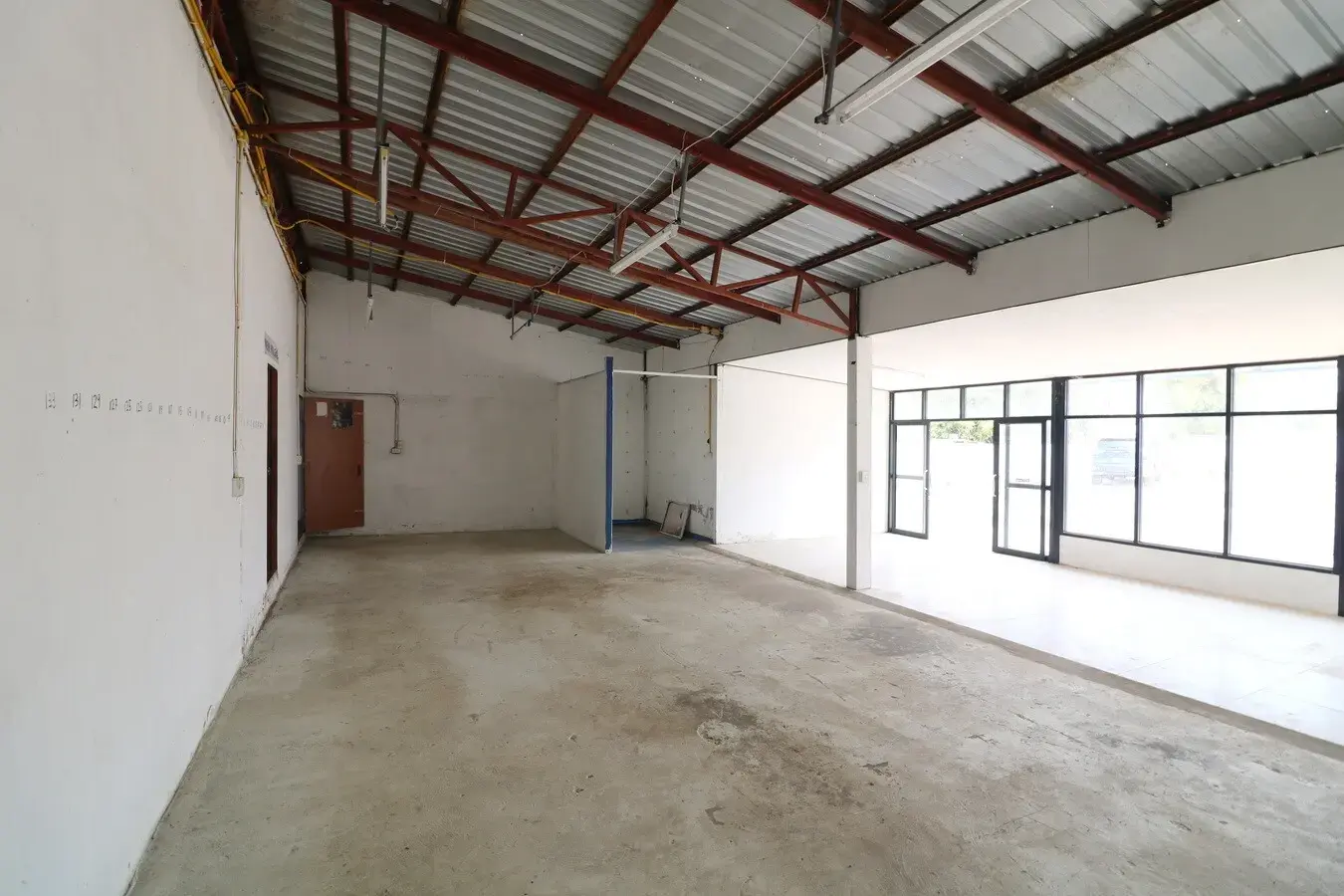 2 BRM 2 BTH Home &amp; Commercial Property For Sale, Non San, Nong Bua Lam Phu, Thailand