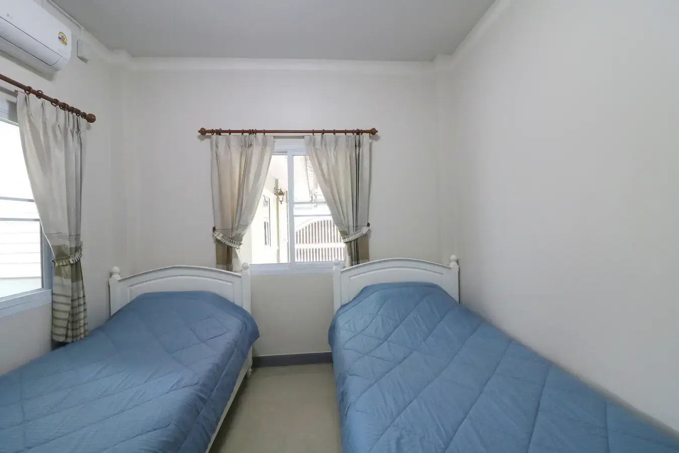 2 Homes Comprising 4 Bedrooms, 4 Bathrooms For Sale in Hin Khon, Lam Plai Mat, Buriram, Thailand