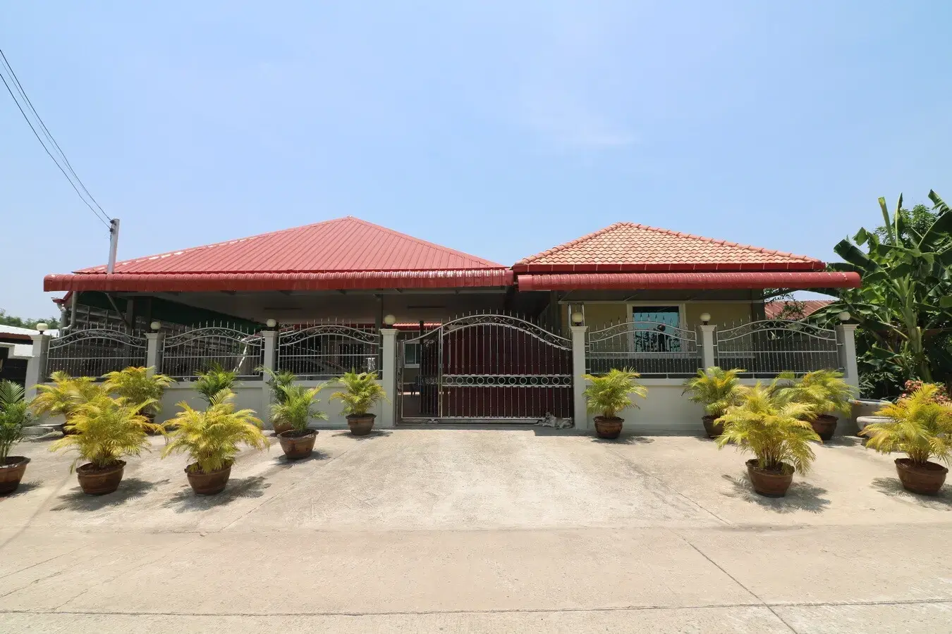 2 Homes Comprising 4 Bedrooms, 4 Bathrooms For Sale in Hin Khon, Lam Plai Mat, Buriram, Thailand