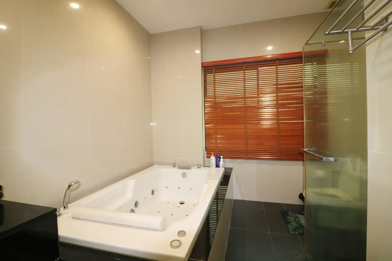 3 BRM, 3 BATH, 2-Level Home For Sale In The Elite Estate Of Le Cellini, Udon Thani, Thailand