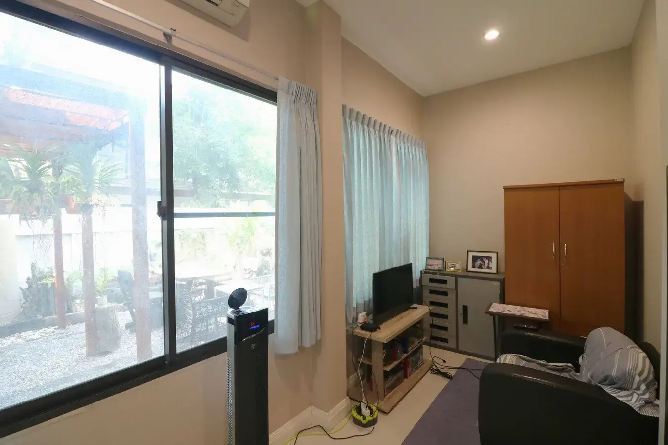 3 BRM, 3 BATH, 2-Level Home For Sale In The Elite Estate Of Le Cellini, Udon Thani, Thailand