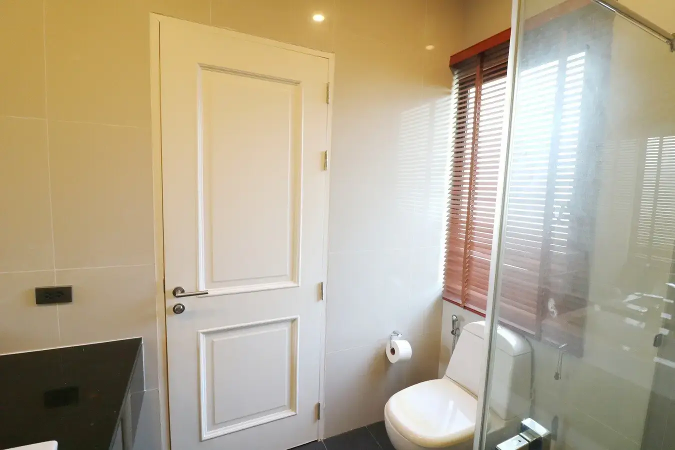 3 BRM, 3 BATH, 2-Level Home For Sale In The Elite Estate Of Le Cellini, Udon Thani, Thailand