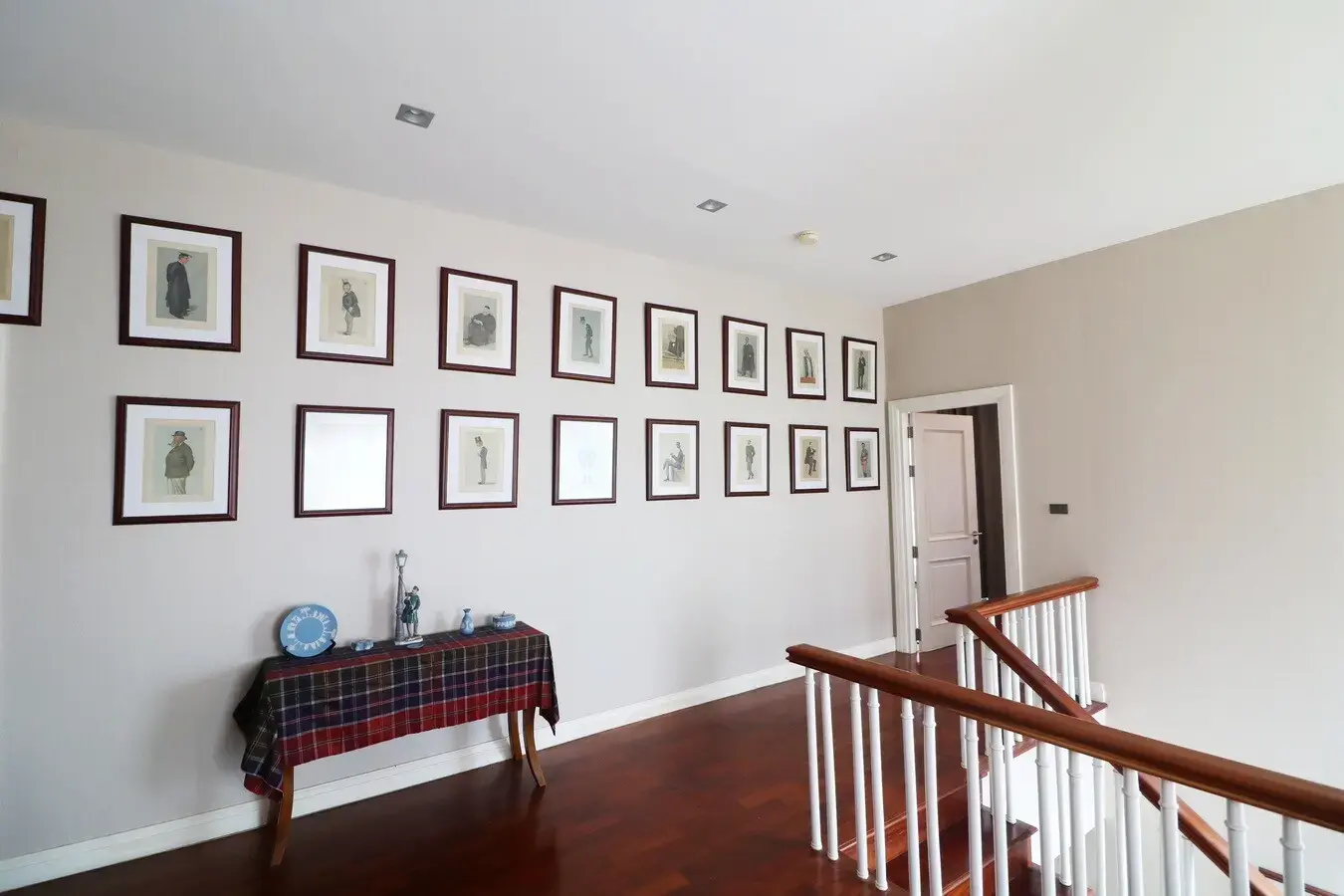 3 BRM, 3 BATH, 2-Level Home For Sale In The Elite Estate Of Le Cellini, Udon Thani, Thailand