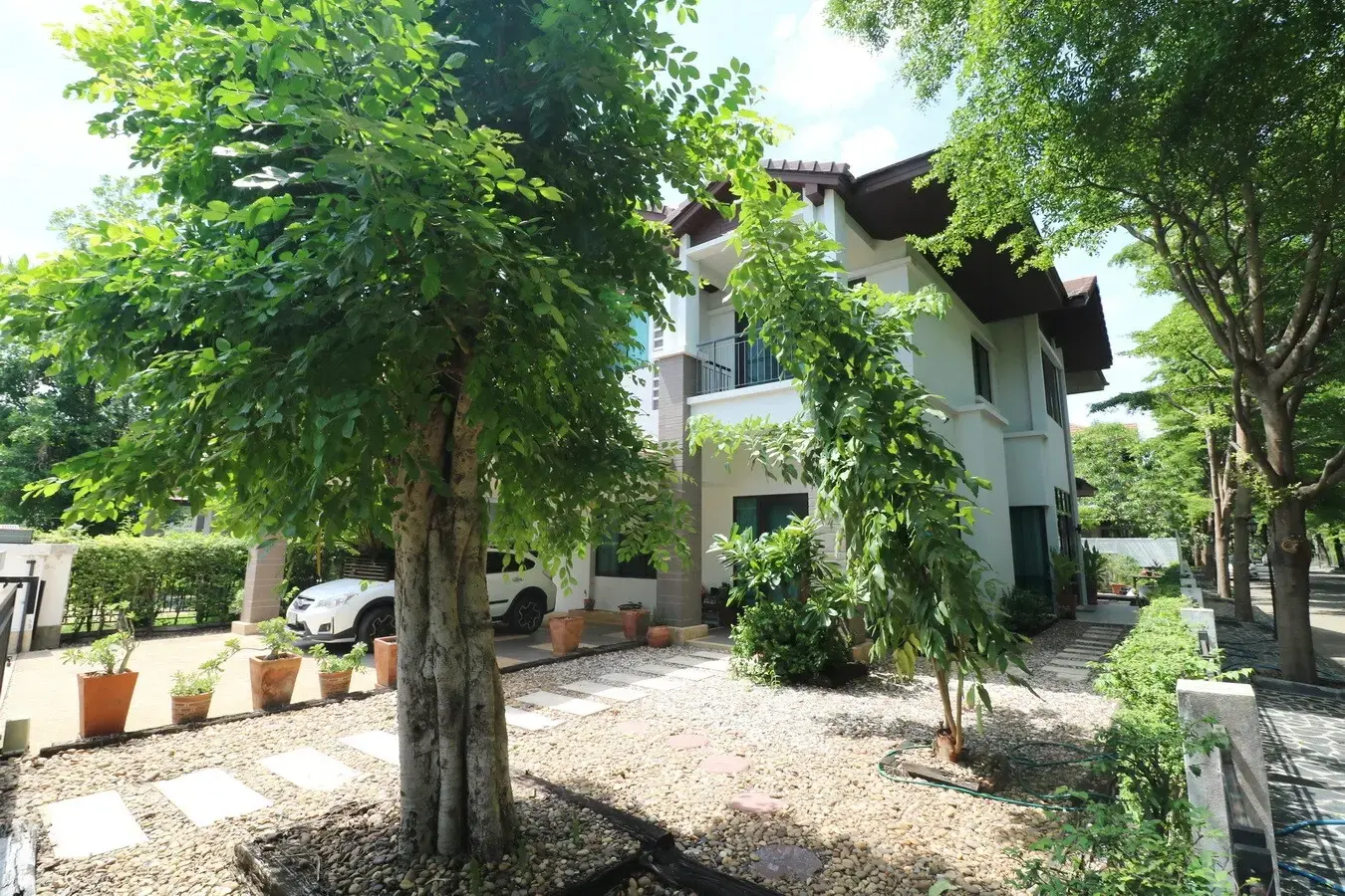 3 BRM, 3 BATH, 2-Level Home For Sale In The Elite Estate Of Le Cellini, Udon Thani, Thailand